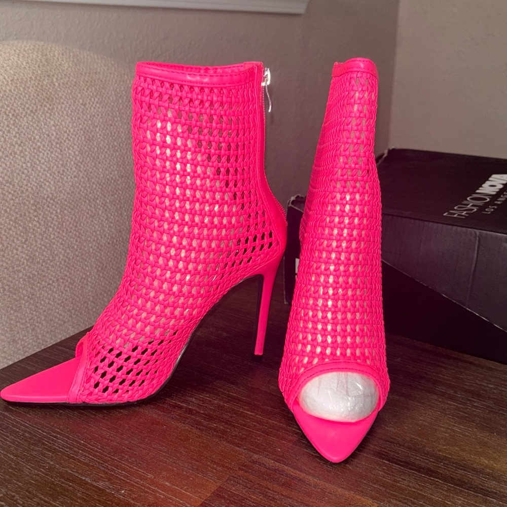 FashionNova | Don't cage me booties